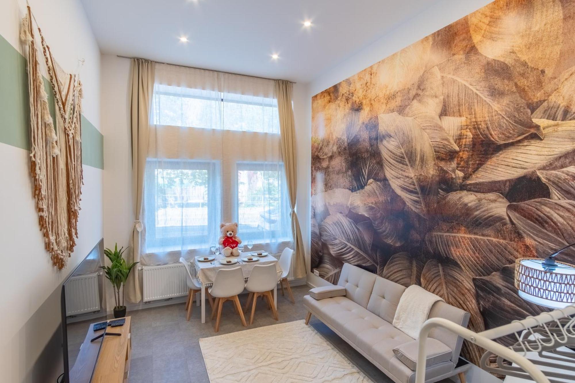 65 Zoll 4K Tv, Disney Plus, Soundbar, Kostenloser Kaffee, 5 Raeume Лейпциг Экстерьер фото